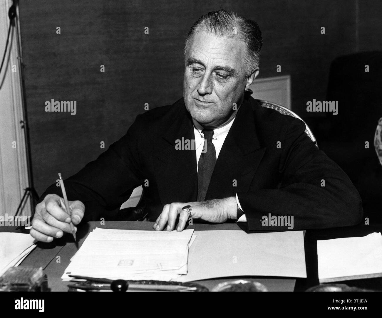 Präsident Franklin D. Roosevelt (1882-1945), in der Monroe-Zimmer im Weißen Haus, Washington DC, 8. Juni 1936. CSU-Archiv/Co Stockfoto