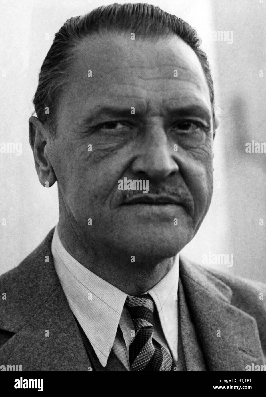 W. Somerset Maugham (1874-1965), englischer Schriftsteller, ca. 1940. CSU-Archiv/Courtesy Everett Collection Stockfoto