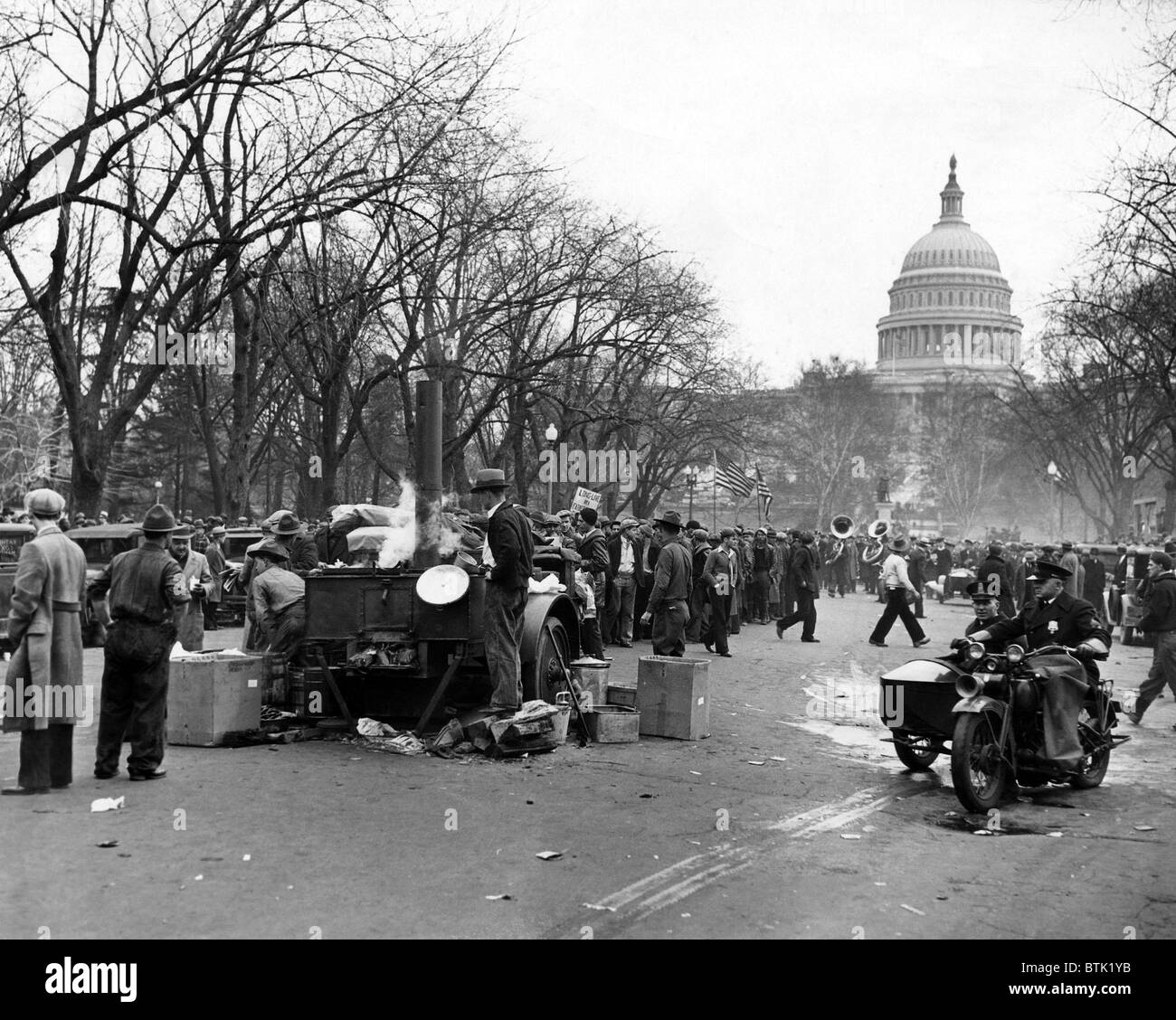 EV1814 - Marsch auf Washington 10.000 arbeitslose Männer aus Pittsburgh. Ihr Anführer, Vater James Cos wurde vom Präsidenten empfangen. Stockfoto