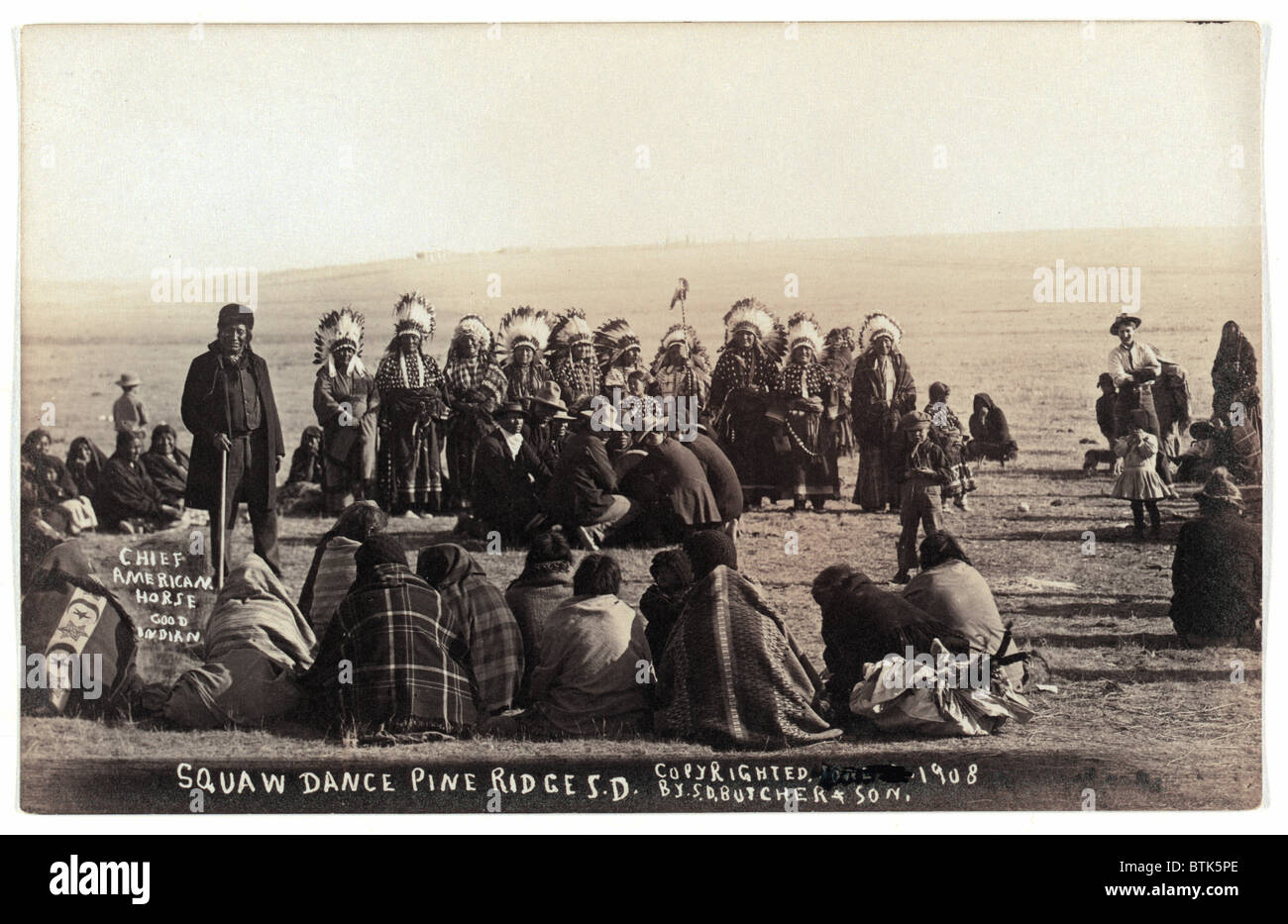 Sioux Frauen mit Kopfschmuck, Squaw-Tanz Pine Ridge, South Dakota, Foto von S.D. Metzger & Sohn, 15. Mai 1908 Stockfoto