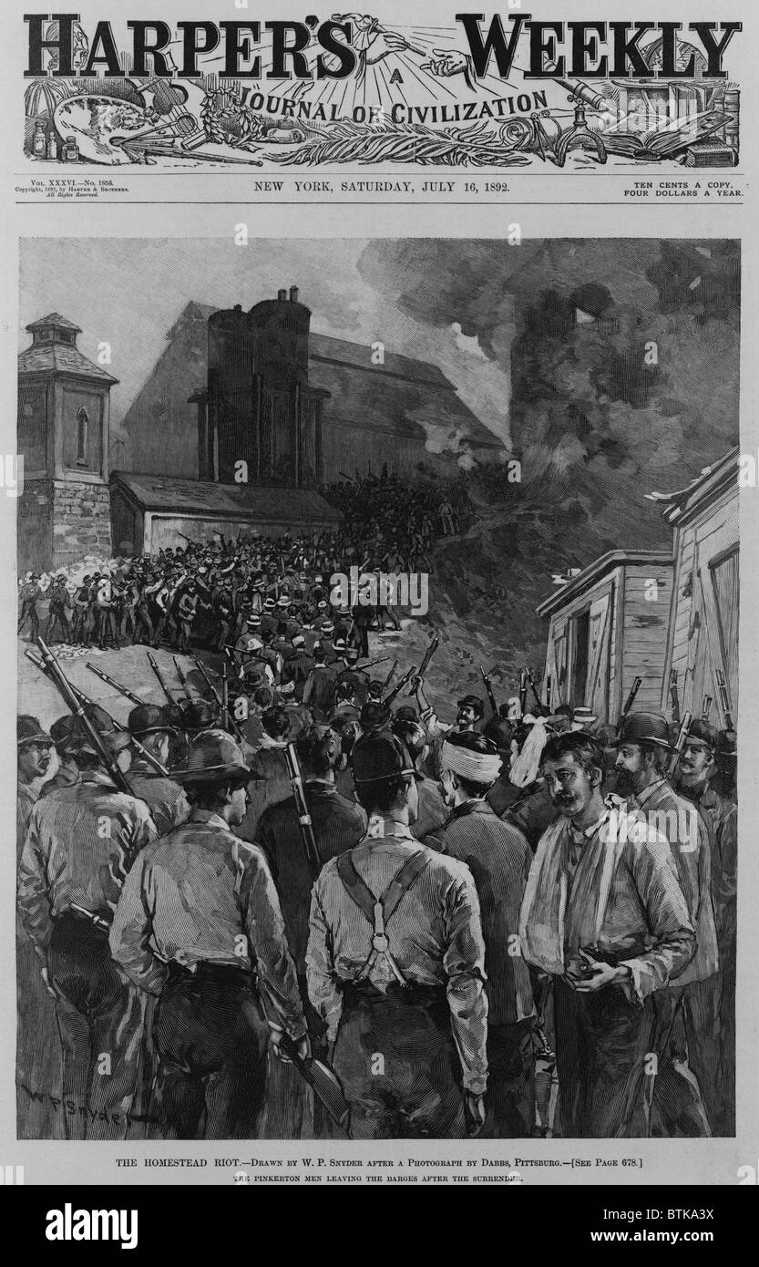 Der Homestead Stahl Streik Aufruhr führte zum Tod von 27 Pinkerton-Detektive, Stürmer und Zivilisten. Bild zeigt die Übergabe des Henry Fricks belgische (angeheuert, um die Fabrik offen zu halten), die Streikenden während des Streiks. 6. Juli 1892 Stockfoto