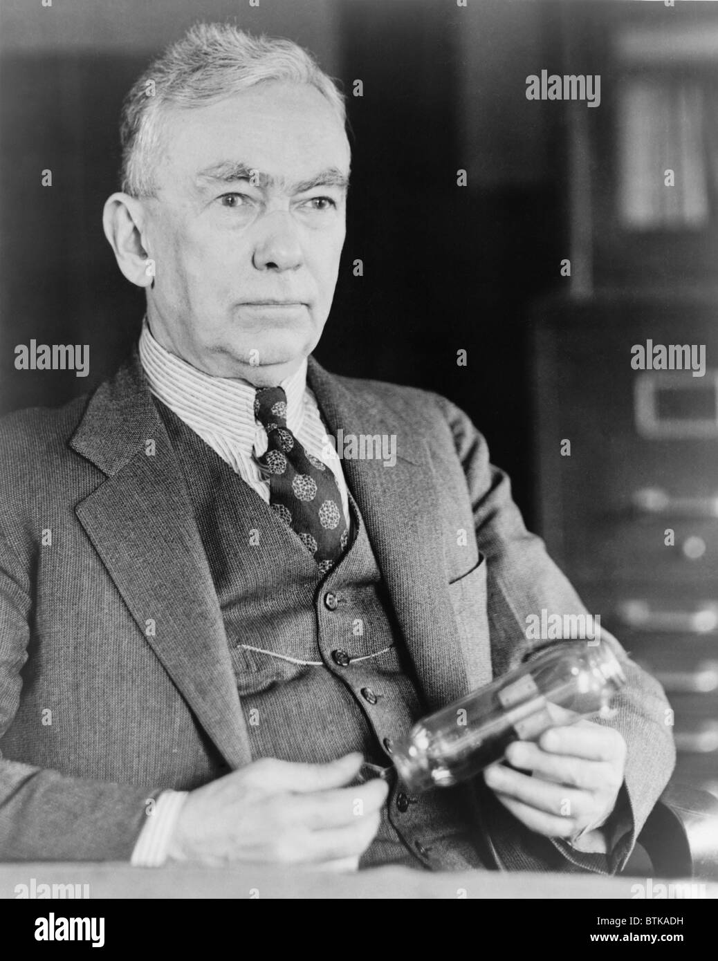 Frank Conrad (1874-1941), Radiopionier, Baujahr 1916 seinen ersten Sendungen als Amateur. Er entwickelt die erste Westinghouse-Radiosendung des US-Wahlergebnisse am 2. November 1920. Stockfoto