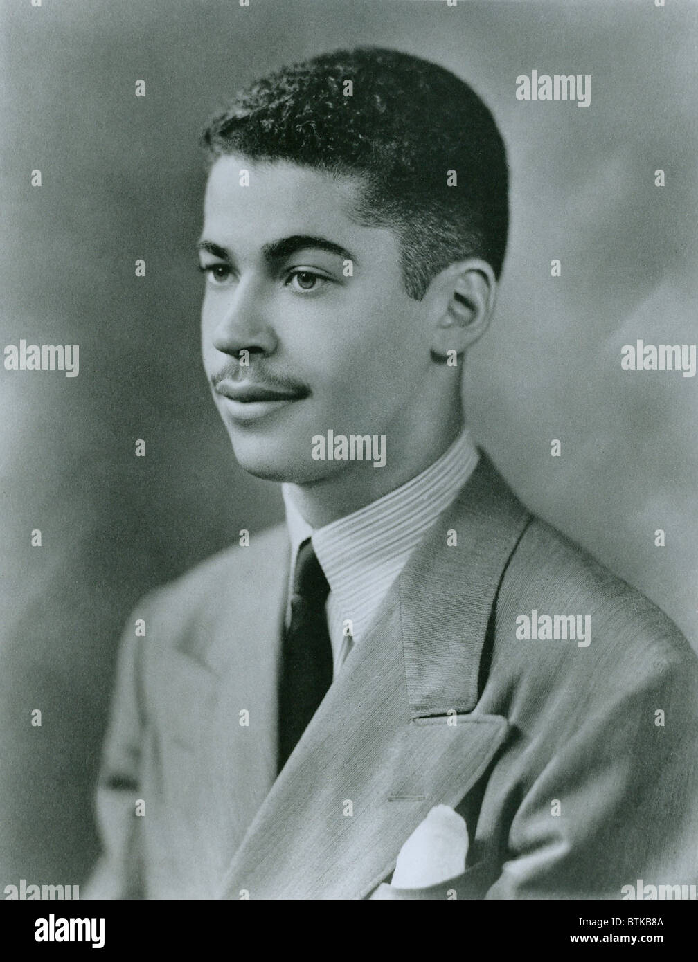 Edward Brooke (geb. 1919), graduierte 1941 an der Howard University.  Der zukünftige Massachusetts Senator verbrachte er fünf Jahre als eine Stockfoto