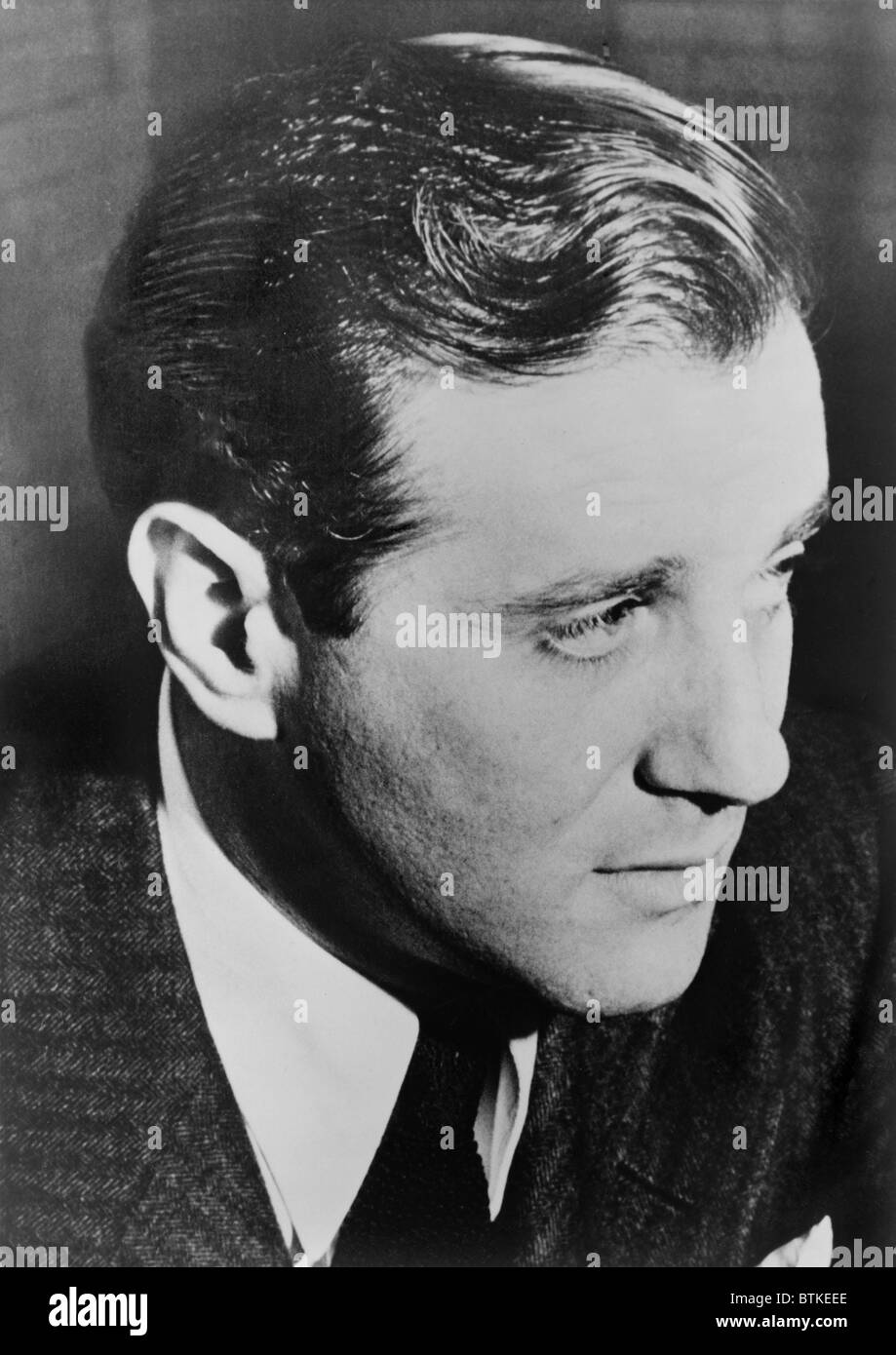 Benny "Bugsy" Siegel (1906 – 1947), im Los Angeles County Jail nach einer Grand Jury angeklagt ihn Hollywood Gangland Ausführung der Polizei-Informant Harry Greenberg. Siegel wurde freigesprochen. Oktober 1941. Stockfoto
