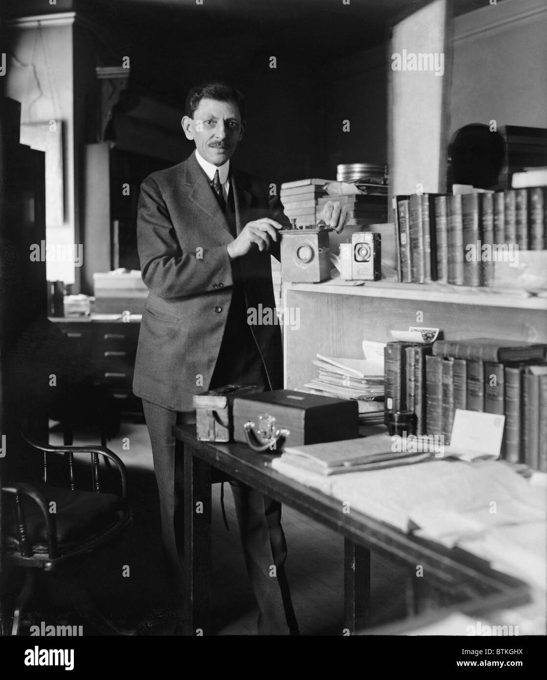 Paul Bartsch (1871 – 1960), amerikanischer Wissenschaftler mit der Smithsonian Institution initiiert Vogel Streifenbildung Vogelzug zu studieren. 1926-Porträt. Stockfoto