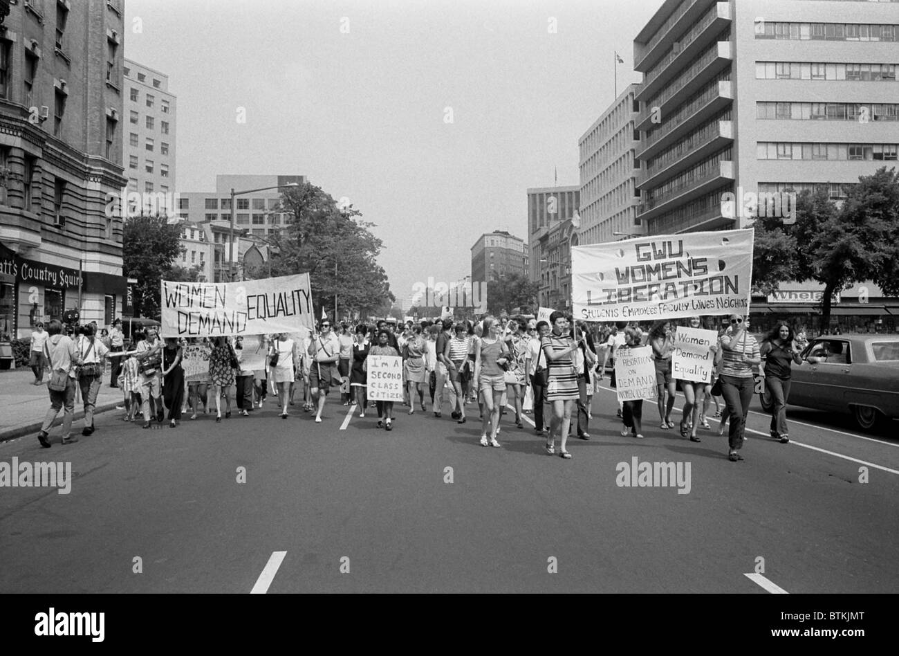 Die Befreiung der Frauen marschieren vom Farrugut Platz zum Layfette Park in Washington, D.C. am 26. August 1970. Die feministische Bewegung wieder aufgetaucht aus der Anti-Kriegs-Radikalismus der 1960er Jahre. Stockfoto