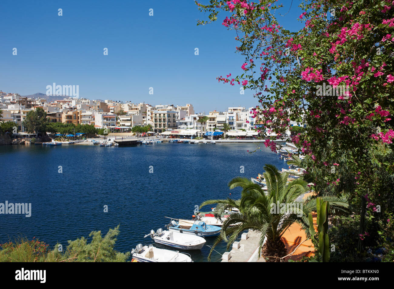 See Voulismeni in Agios Nikolaos. Kreta, Griechenland. Stockfoto