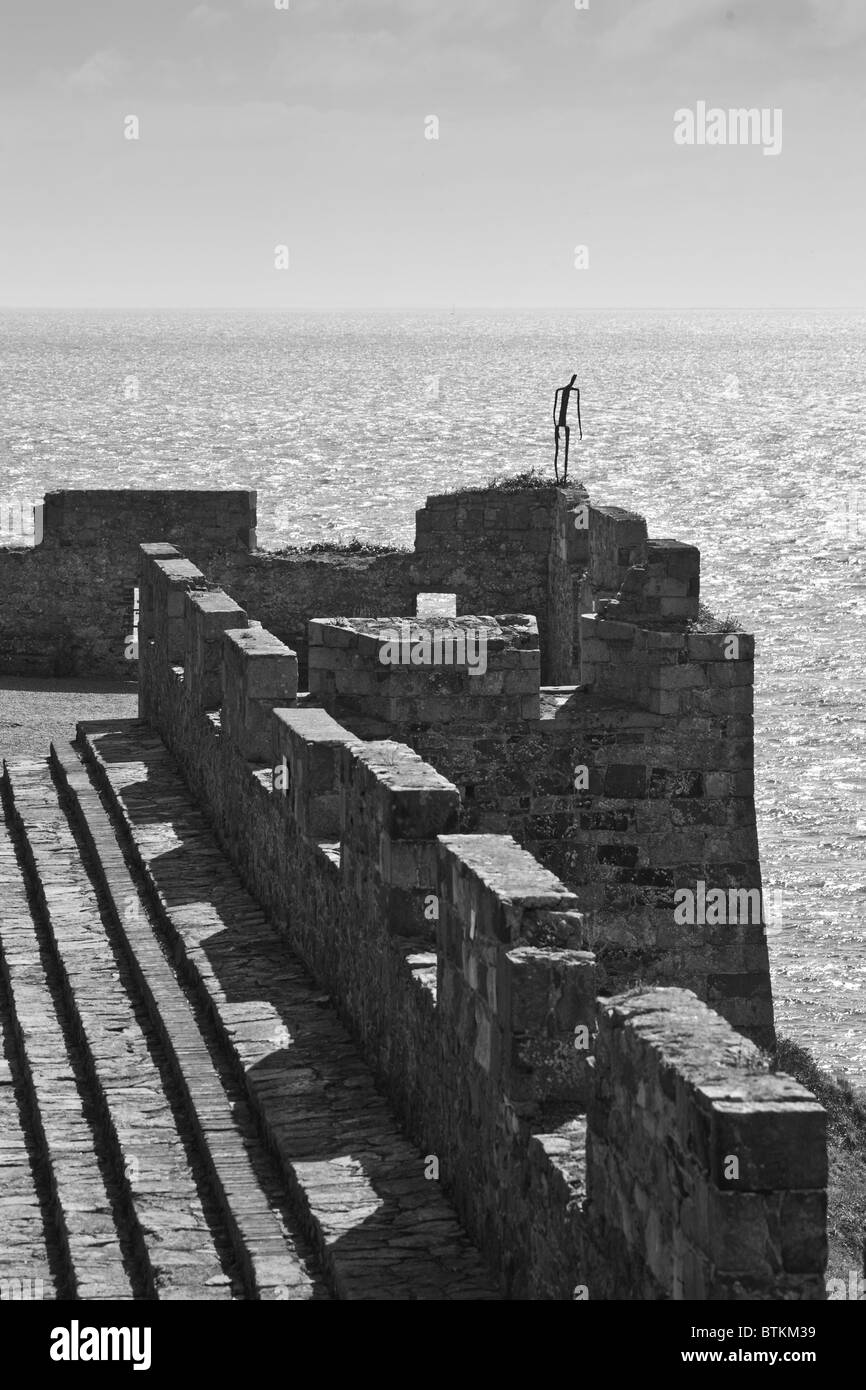 Die Anthony Gormley Ausstellung im Castle Cornet Stockfoto
