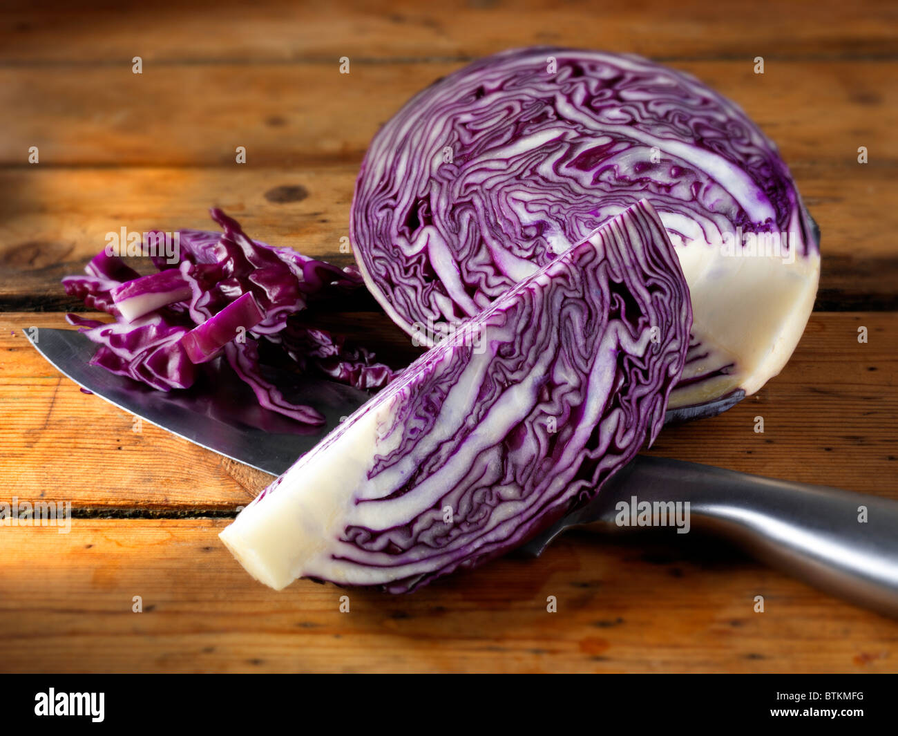 Frisch geschnittene Rotkraut Stockfoto
