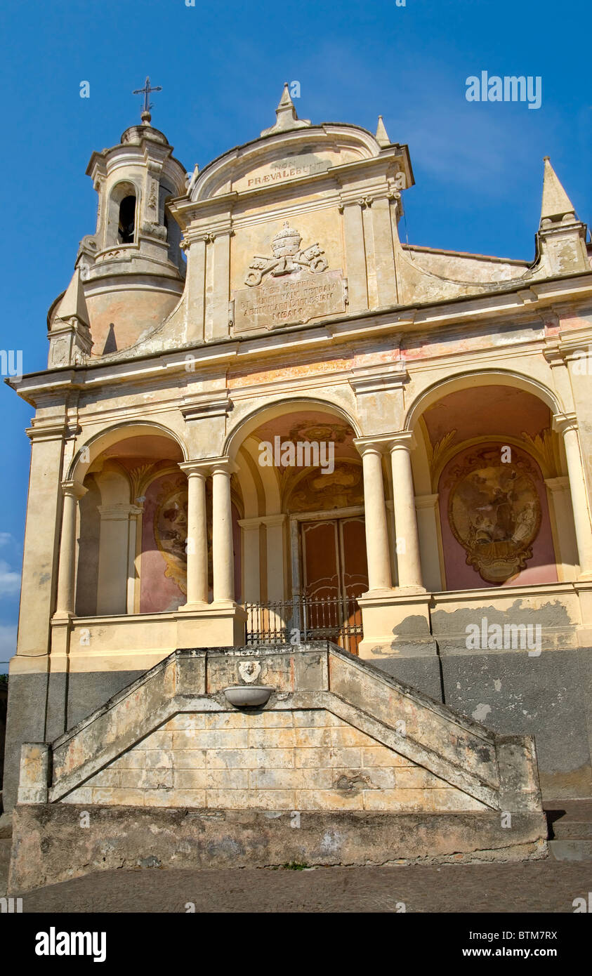 Das Oratorium von der "Disciplinanti di San Pietro" in der alten Stadt von Porto Maurizio in Imperia, Ligurien, Nord-West-Italien. Stockfoto