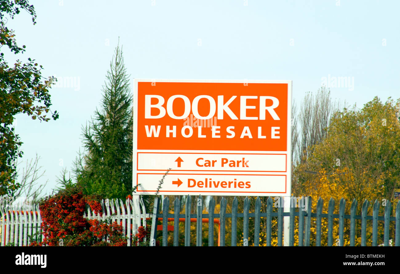 Booker Großhandelslager Parkplatz und Lieferungen Zeichen Stockfoto