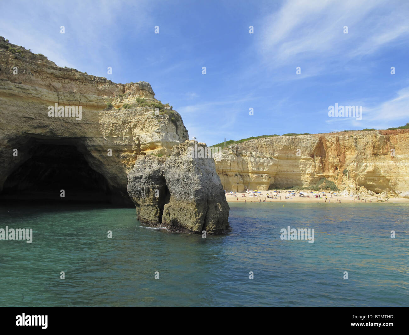 Eine Kreuzfahrt entlang der Küste der Westalgarve von Albufeira wo gibt es einige der besten Strände der Welt Stockfoto