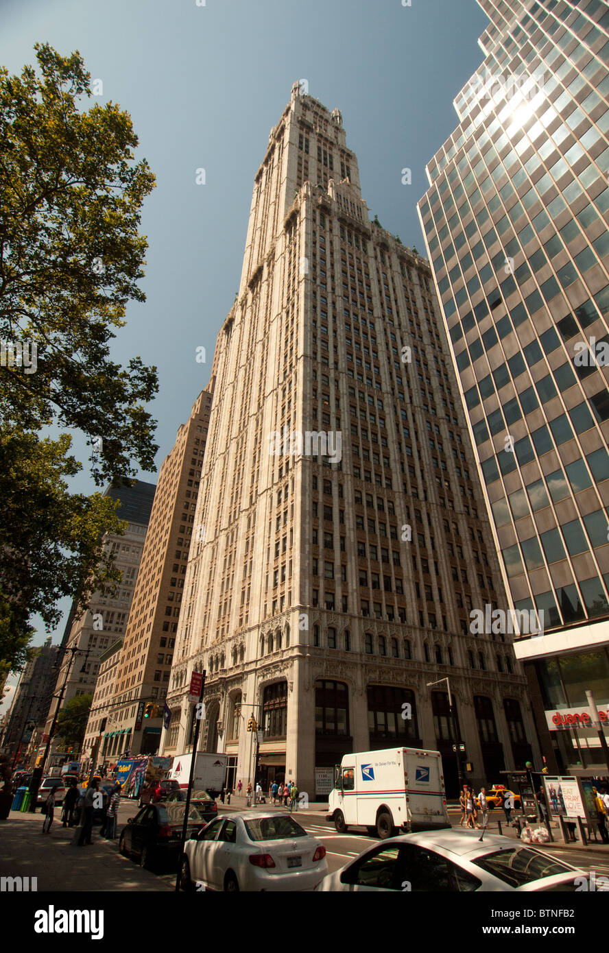 Mischung von moderner und klassischer Architektur in Manhattan New York Stockfoto