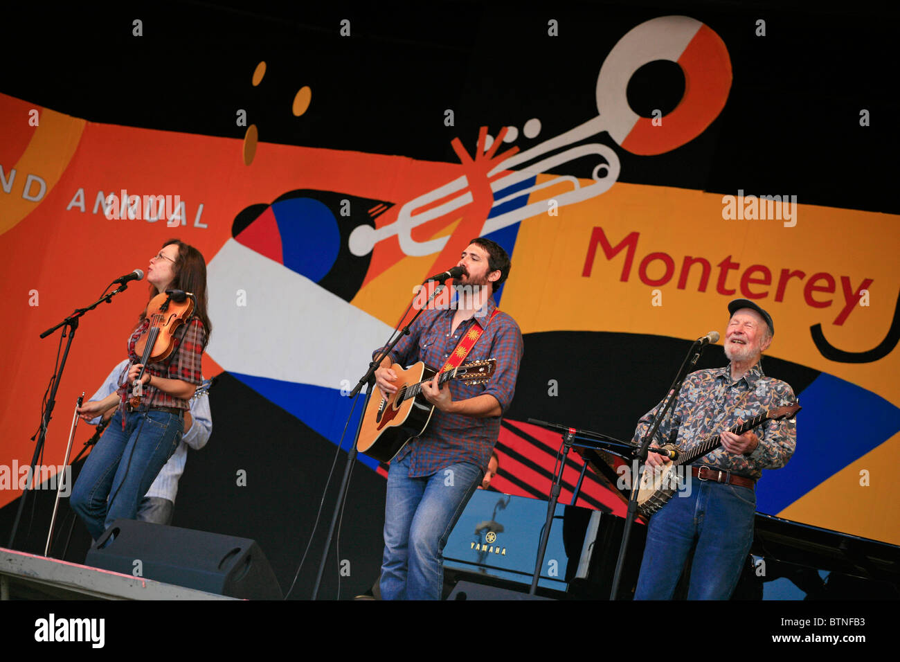 PETE SEEGER mit Familie und Freunden durchführen beim MONTEREY JAZZ FESTIVAL 2009 - CALIFORNIA für. Stockfoto