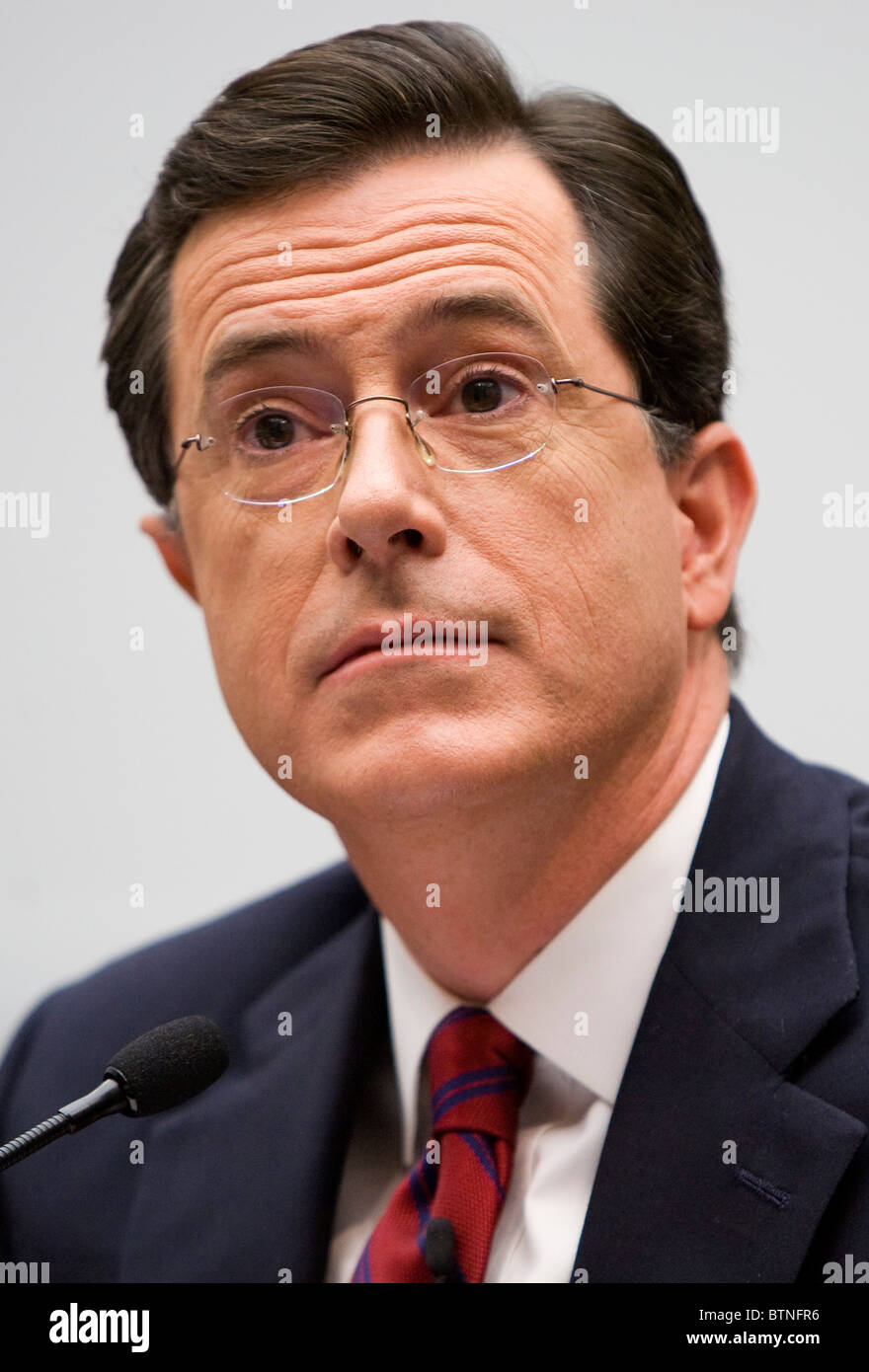 Schauspieler und Komiker Stephen Colbert bezeugt vor dem Kongress. Stockfoto