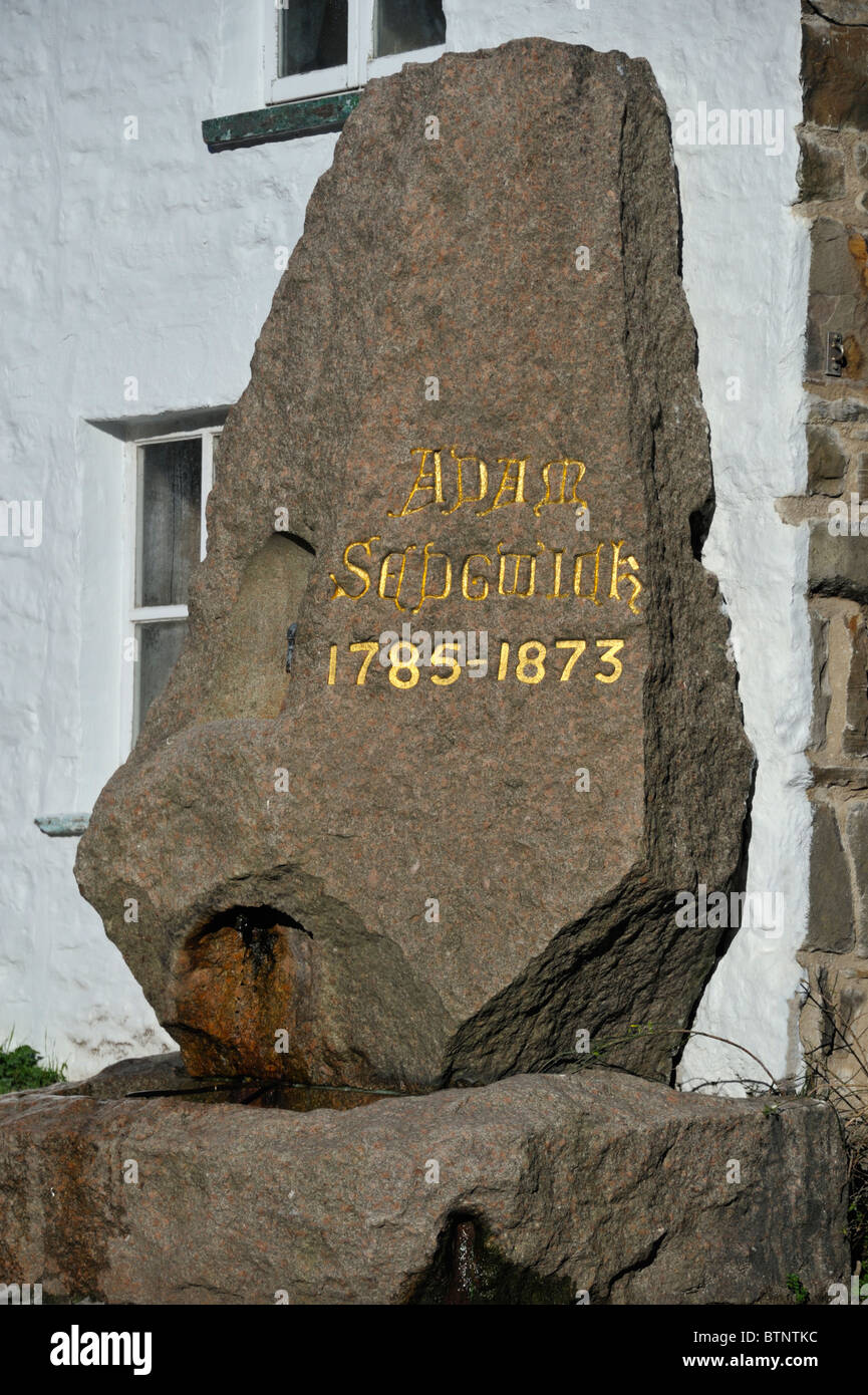 Adam Sedgwick, 1785-1873, Gedenkbrunnen. Dent, Dentdale, Yorkshire Dales National Park, Cumbria, England, Großbritannien, Europa. Stockfoto