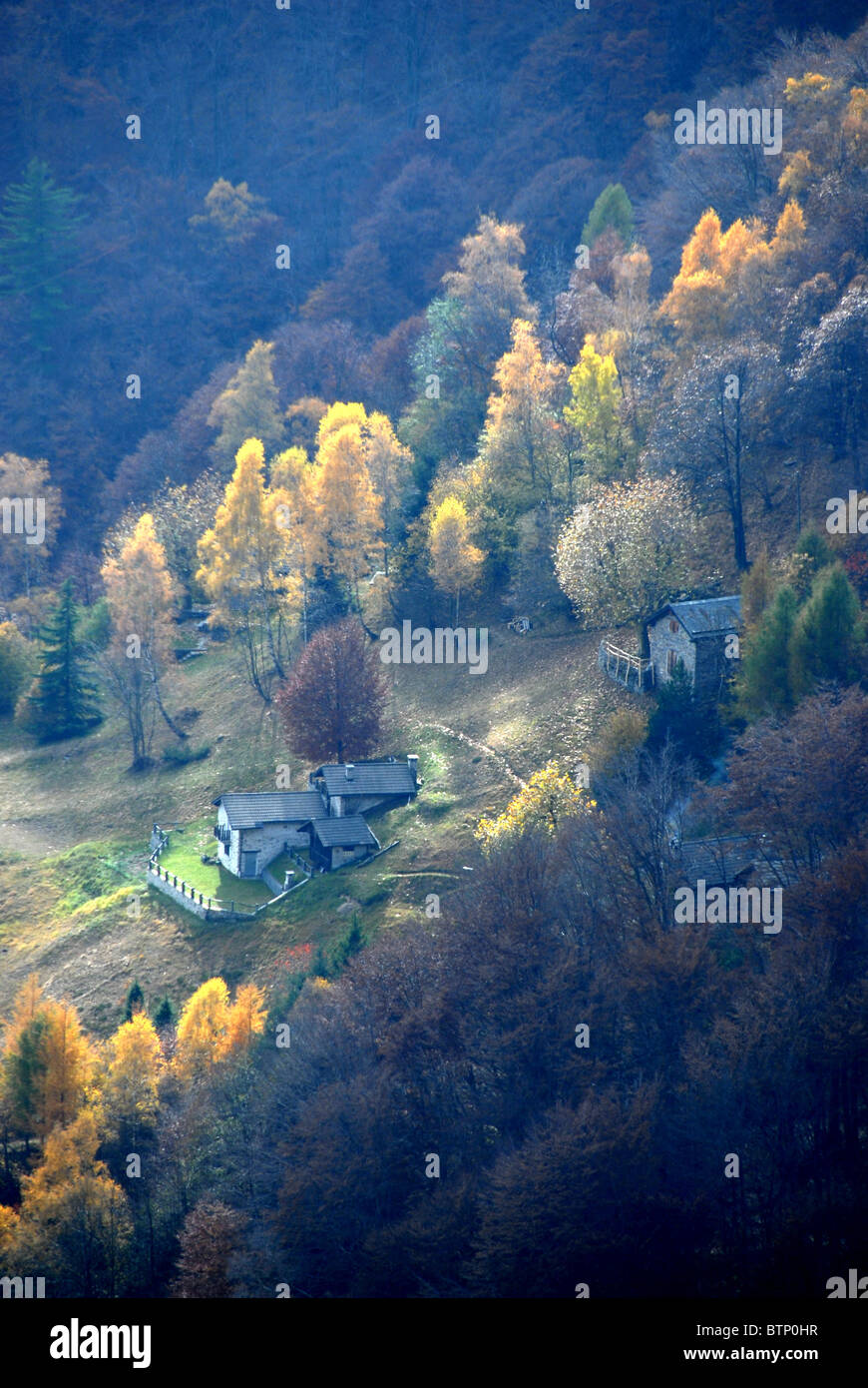 Maiensäss in Val Resa bin Monte Cardada, Tessin, Schweiz Stockfoto