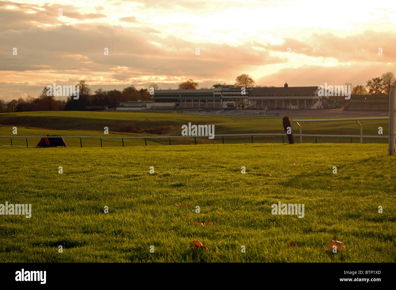 Ansicht von Chepstow Rennbahn und Ständer Stockfoto