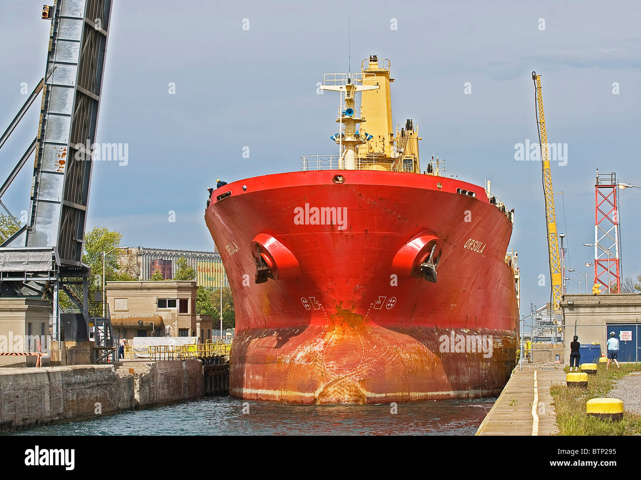 Shipwatching in Port Colborne, Ontario entlang der St.-Lorenz-Seeweg, Welland Kanal Stockfoto