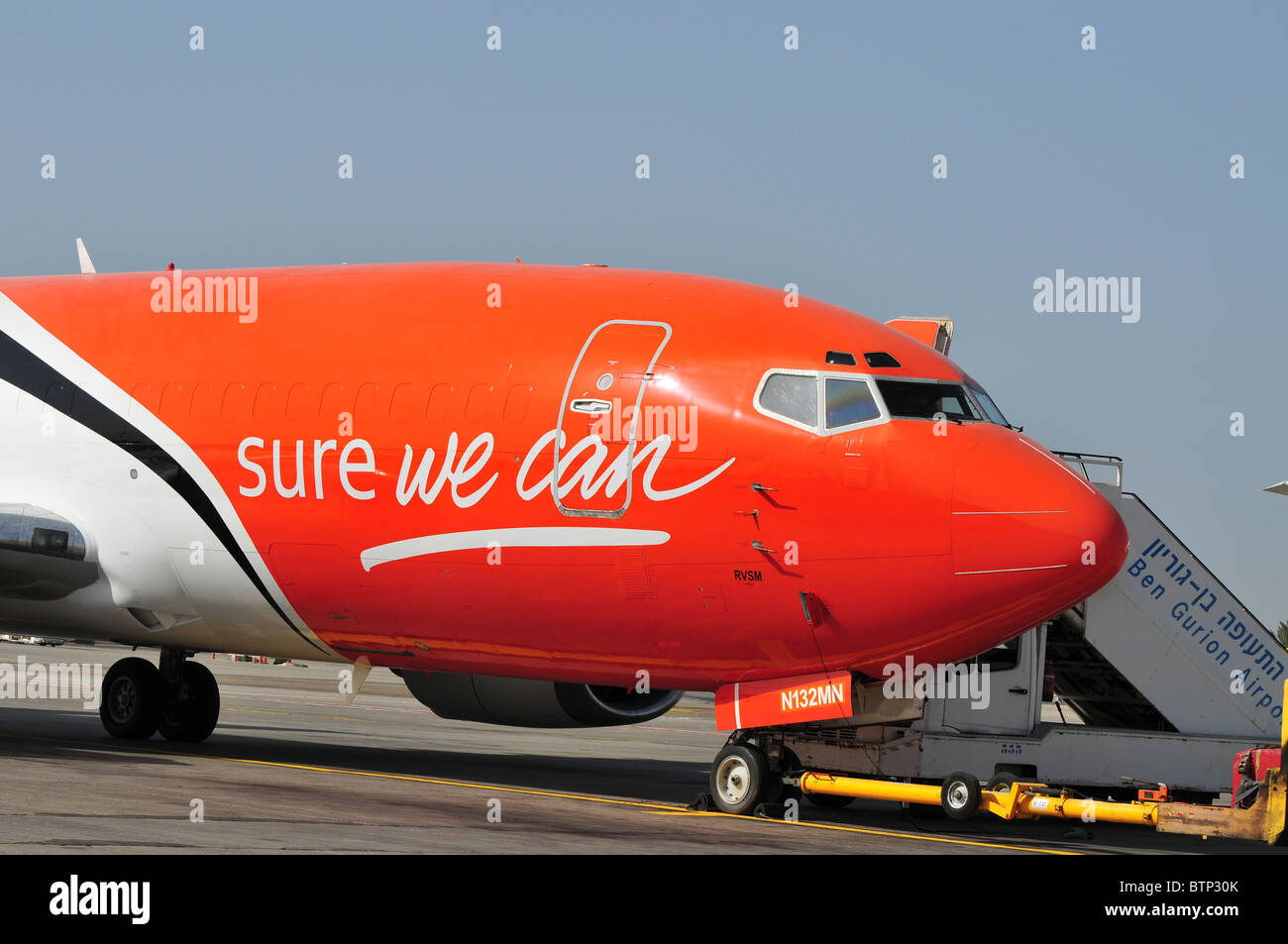 Israel, Ben-Gurion international Airport TNT Airways Boeing 737-34 s Stockfoto