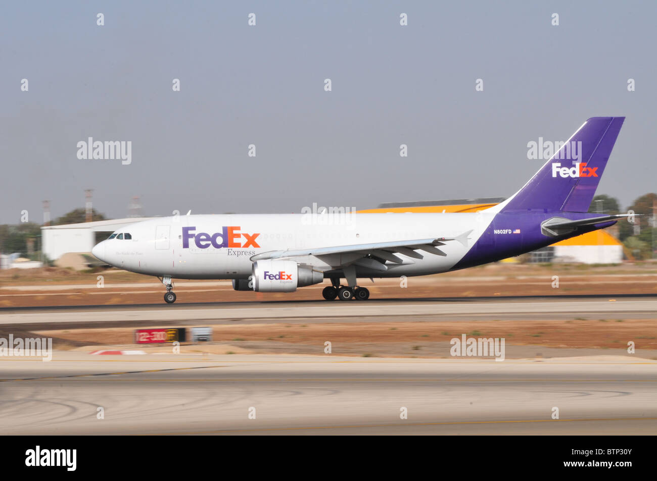 Israel, Ben-Gurion international Airport FedEx - Federal Express Airbus A310-324(F), N802FD, (FDX) Stockfoto