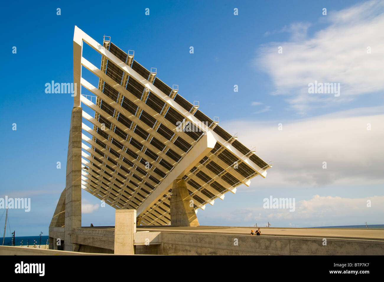 Riesigen Solar-Panel auf dem Forum, Barcelona, Katalonien, Spanien Stockfoto