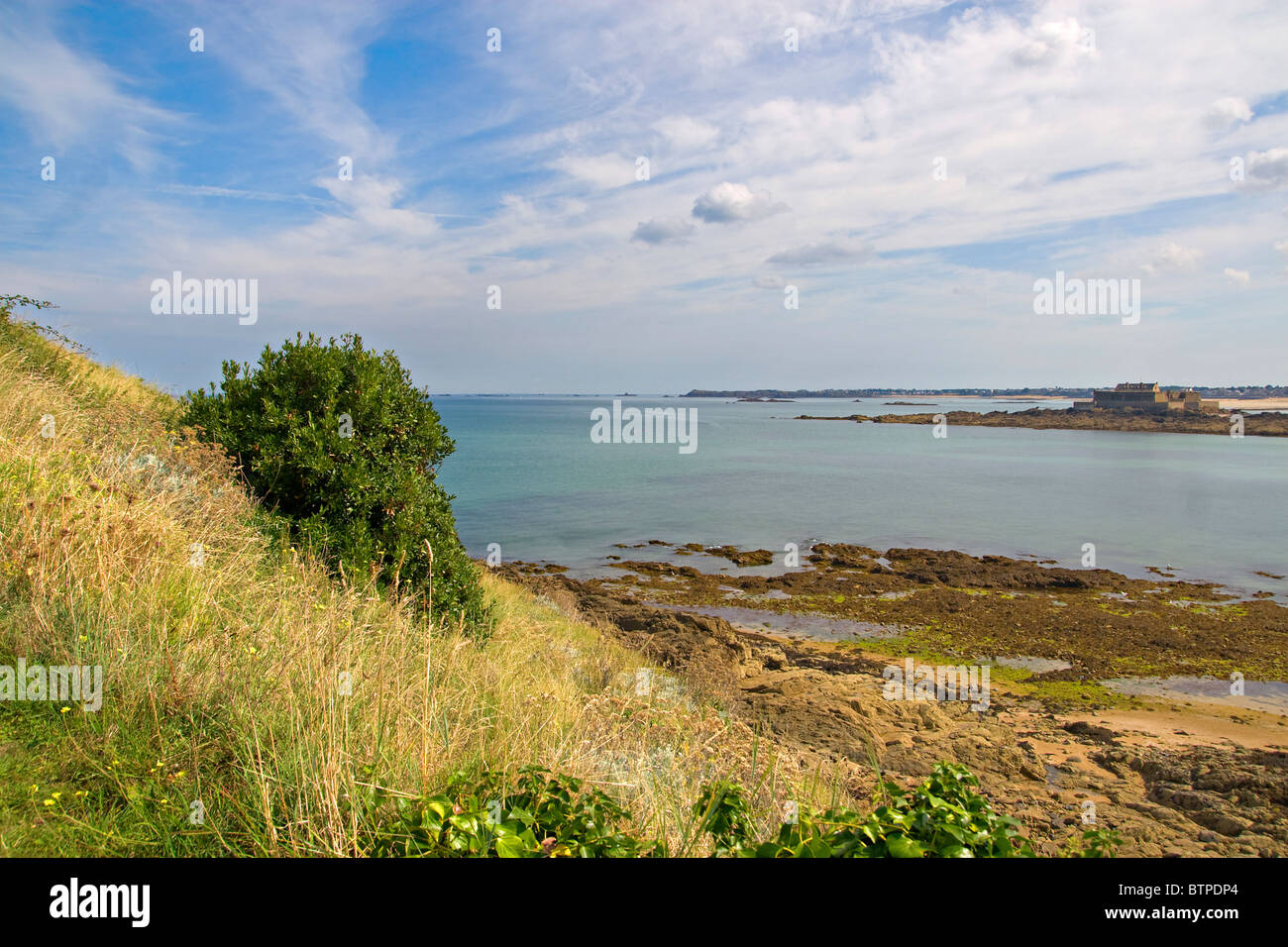 Das Meer in der Nähe von Saint-Malo in der Bretagne, Frankreich Stockfoto