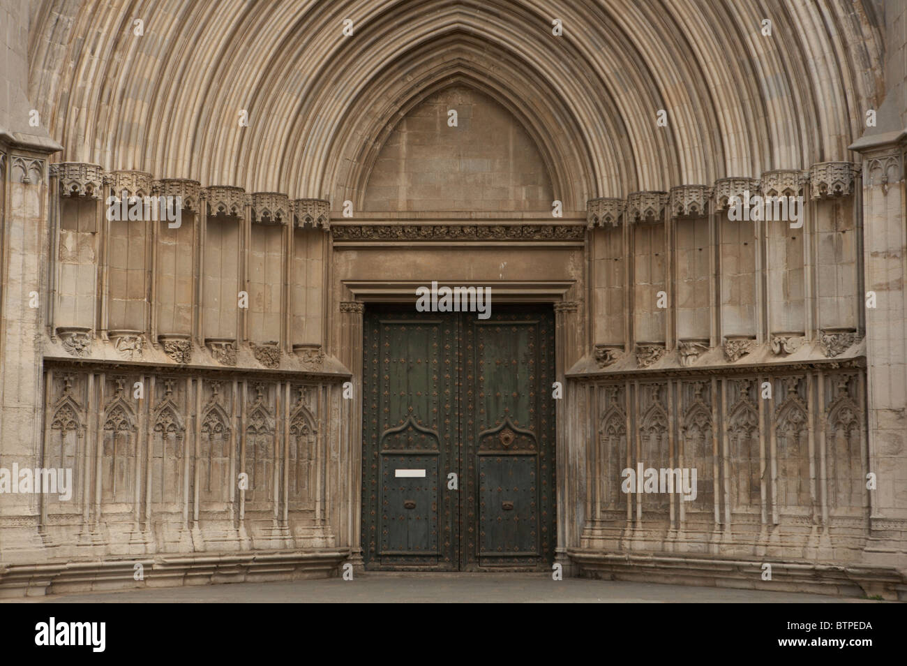 Spanien, Katalonien, Girona, geschlossenen Tor der Kathedrale Stockfoto