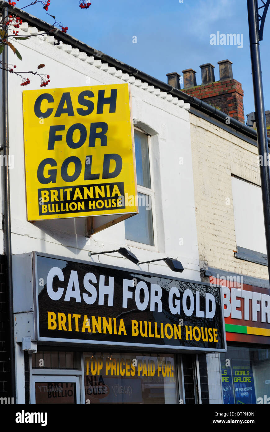 Das neu eröffnete shop Bargeld für Gold (Oktober 2010) in Widnes, Cheshire. Stockfoto