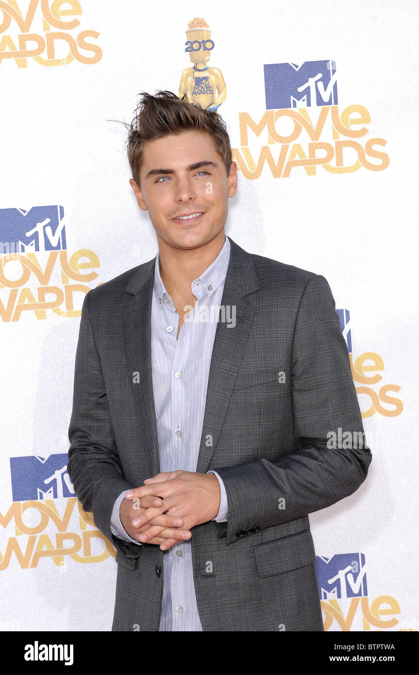 2010 MTV Movie Awards - Ankünfte Stockfoto