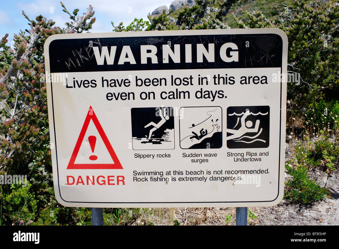 Australien, Warnzeichen in der Nähe von Strand Stockfoto