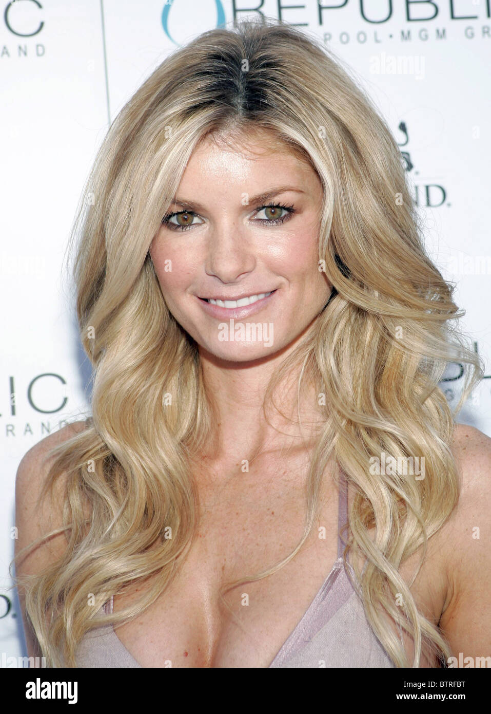 Marisa Miller im WET REPUBLIC Stockfoto