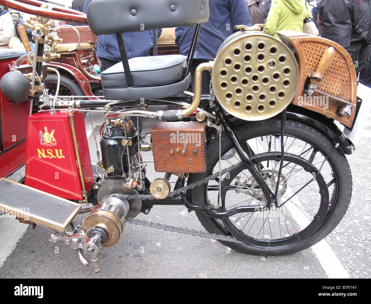 Von London nach Brighton Oldtimer-Rennen Regent Street in London Stockfoto