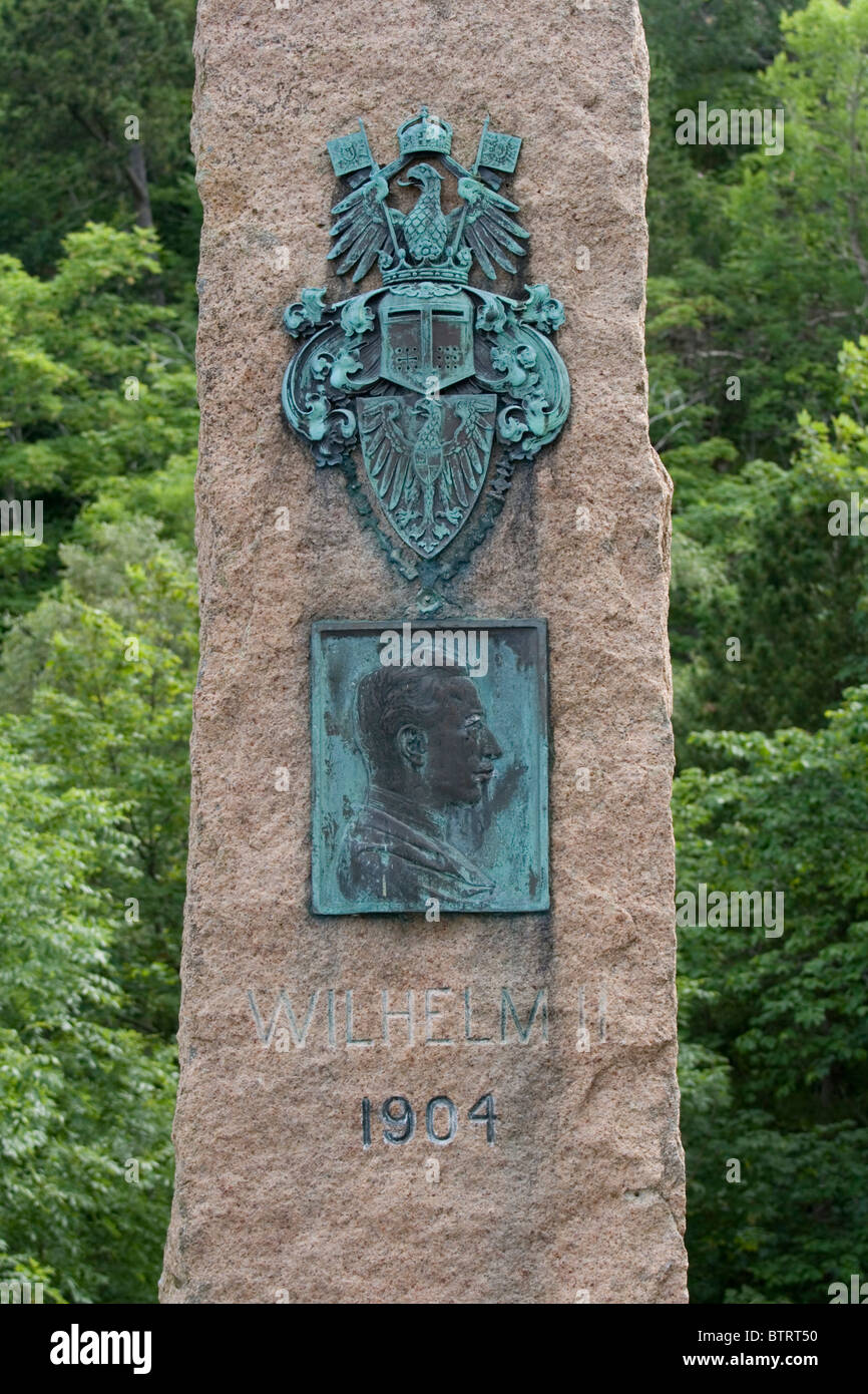 Denkmal für den deutschen Kaiser Wilhelm in Alesund, Norwegen. Er finanzierte den Wiederaufbau der Stadt nach einem verheerenden Brand. Jugendstilstil. Stockfoto