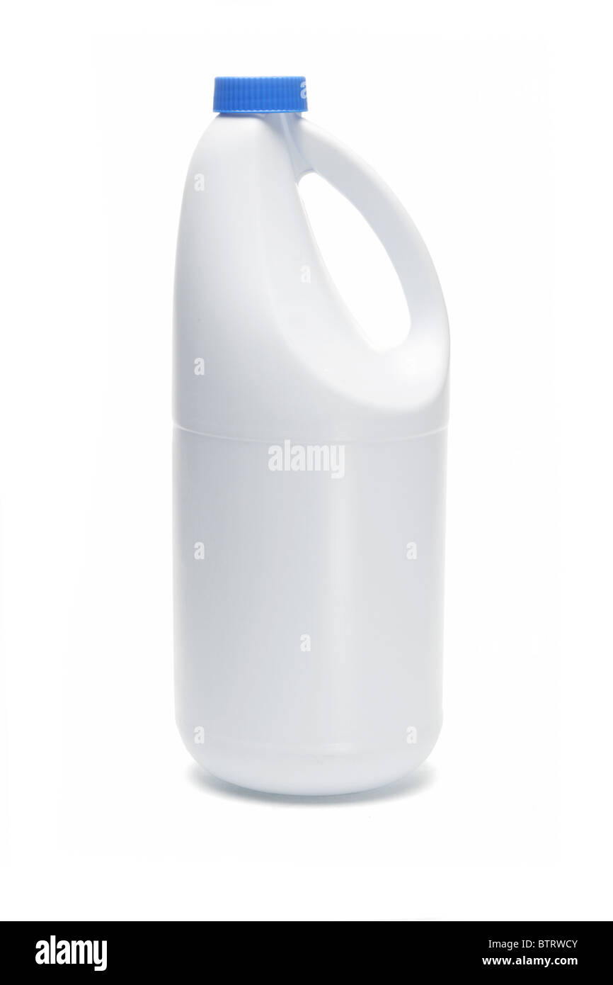 Kunststoff-Flasche Haushaltsreiniger auf weißem Hintergrund Stockfoto