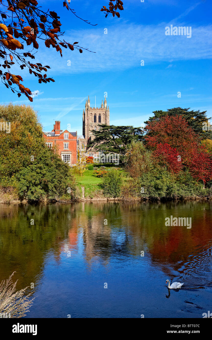 Hereford Kathedrale und der Fluss Wye, Herbst Stockfoto