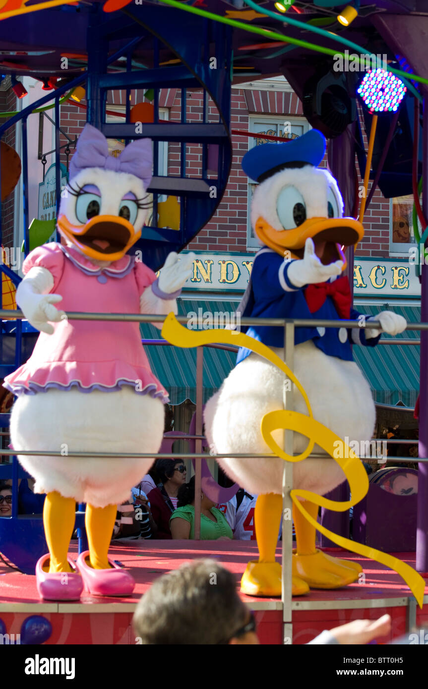 Donald Duck Figur im Disneyland in Anaheim, Kalifornien Stockfoto