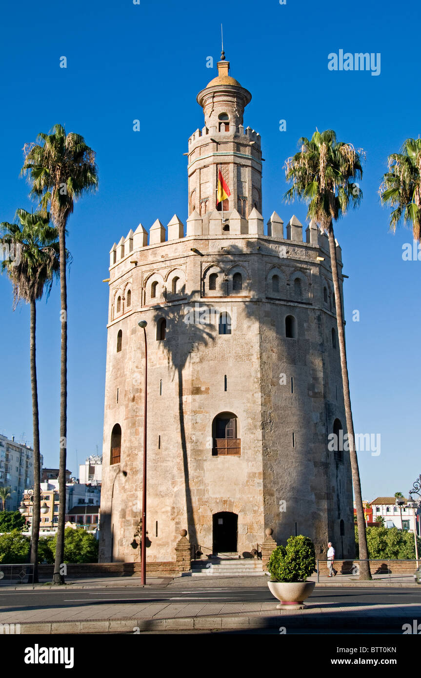 Sevilla Spanien Torre del Oro maurischen goldenen Turm Fluss Rio Guadalquivir Stockfoto