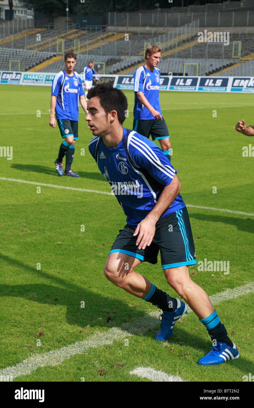 Sport, Fußball, Bundesliga, 2010/2011, freundliche Spiel 2010, Bayer 04 Leverkusen vs. FC Schalke 04 4:0, Stadion bin Zoo in Wuppertal, Jose Manuel Jurado (S04) Stockfoto