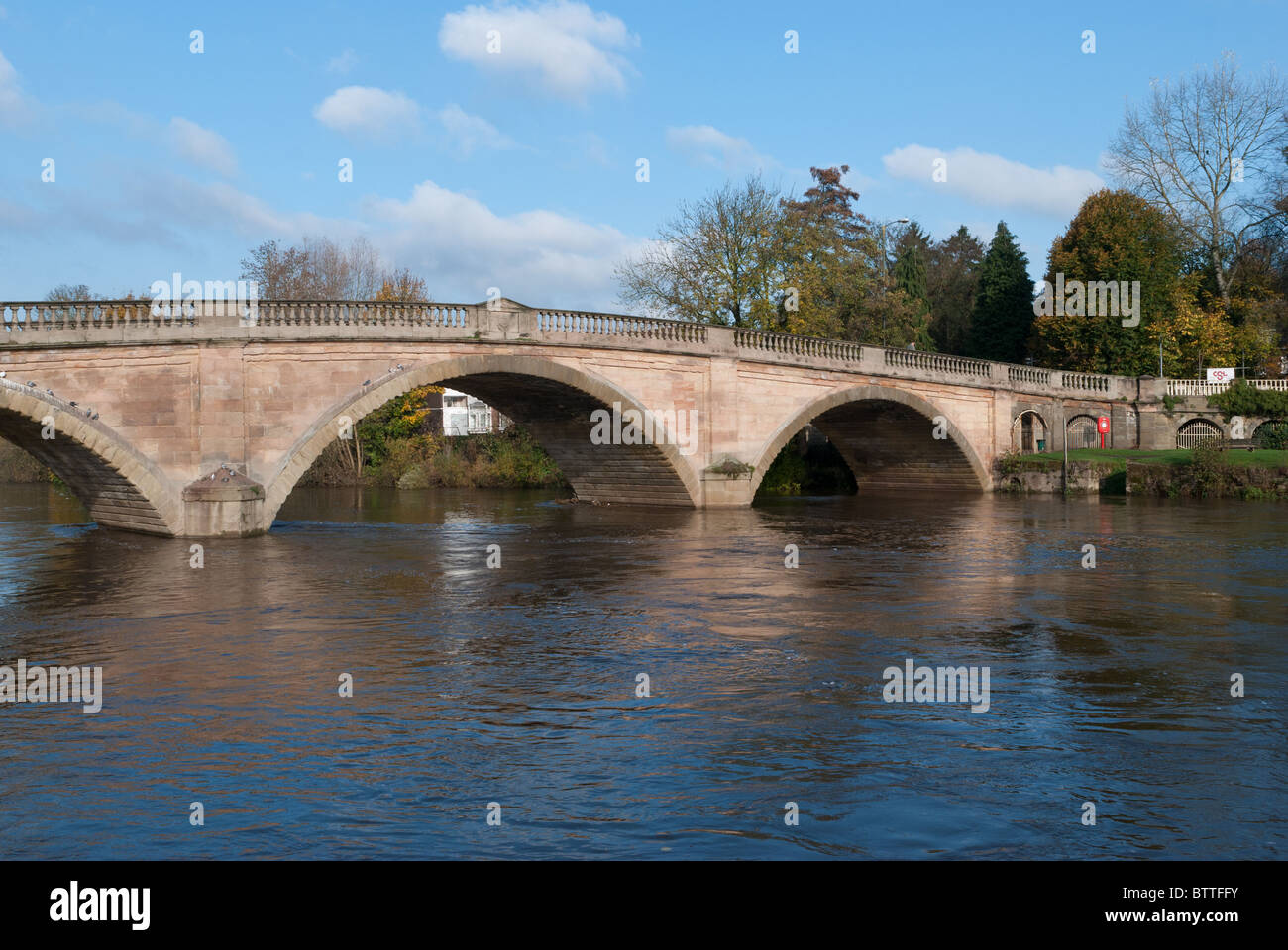 Bewdley Brücke wurde von Thomas Telford gestaltet überspannt den Fluss Severn bei Bewdley in Worcestershire Stockfoto