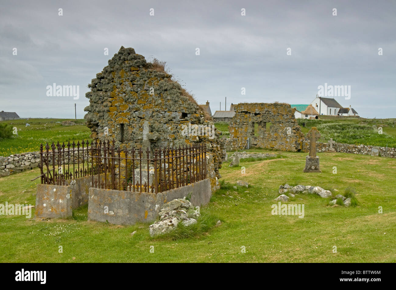 Die Ruinen der Teampull Mor bemerkenswerte Sammlung von Kirchen und Kapellen, Howmore South Uist. Schottland.  SCO 6969 Stockfoto