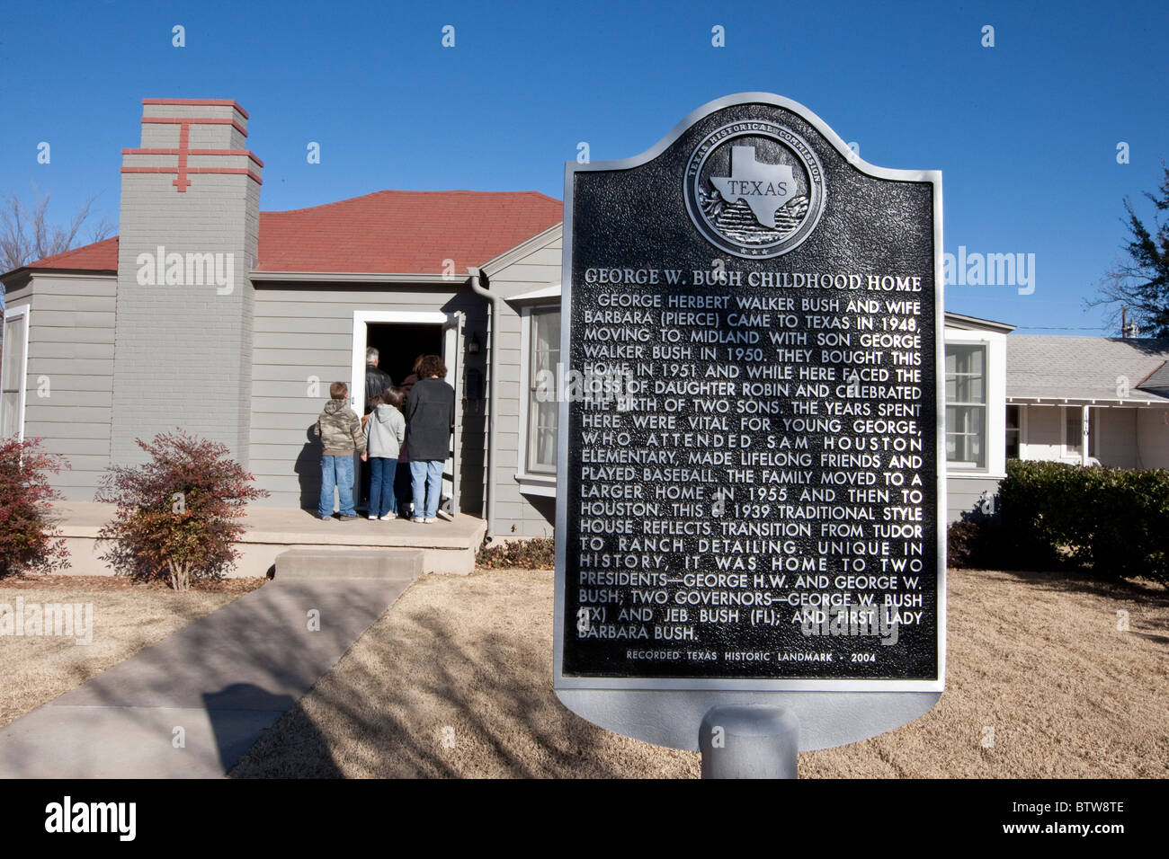 Texas Zustand historische Markierung vor Elternhaus des ehemaligen US-Präsidenten Bush in Midland, Texas. Stockfoto