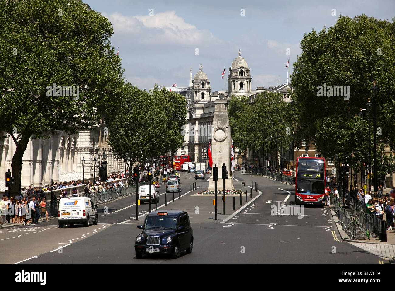 Das Ehrenmal am WHITEHALL LONDON ENGLAND LONDON ENGLAND LONDON ENGLAND 21. Mai 2010 Stockfoto