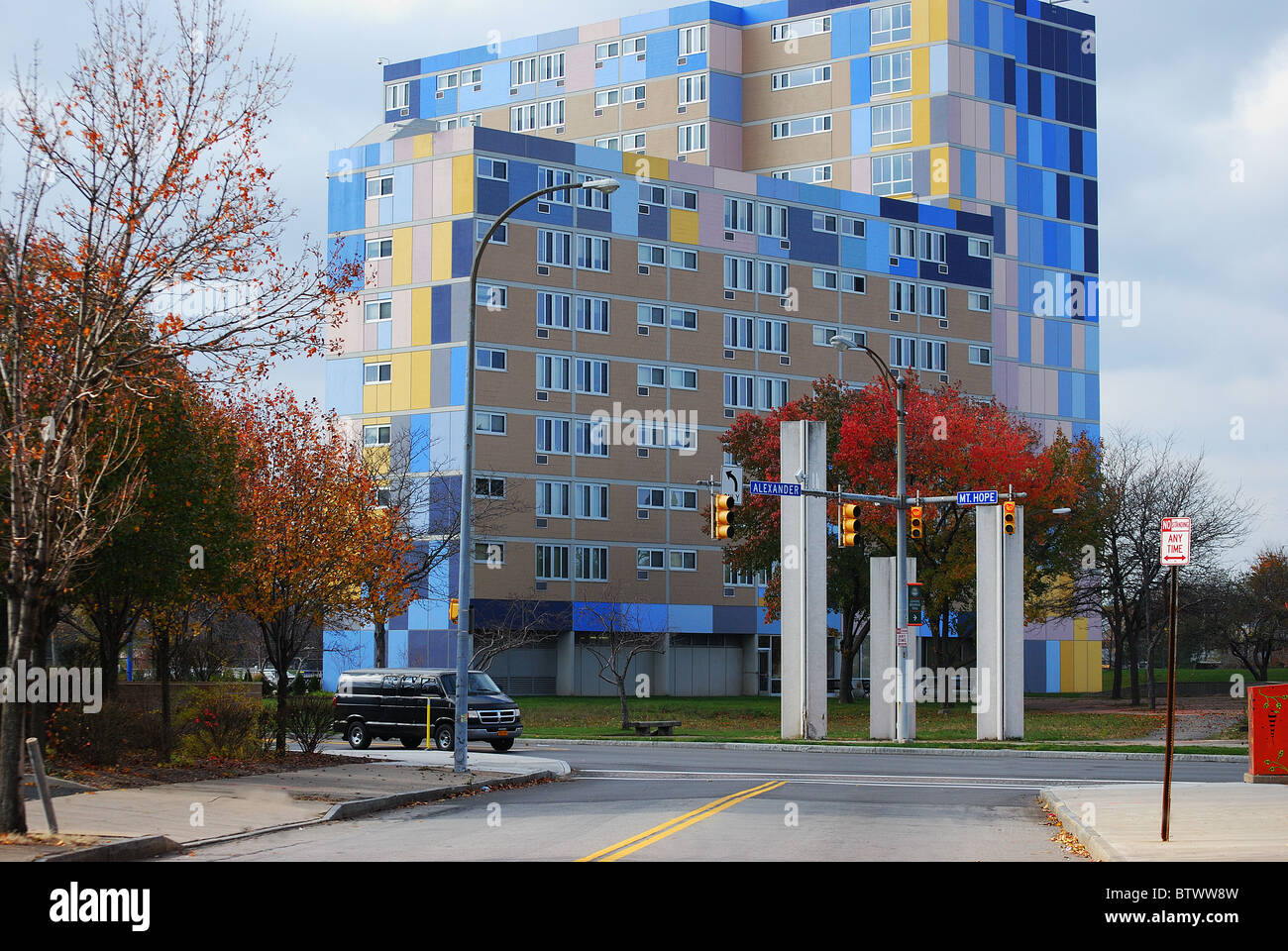 Wohnung Wohnungen Reha aufbauend auf Genesee River, Rochester, NY Stockfoto