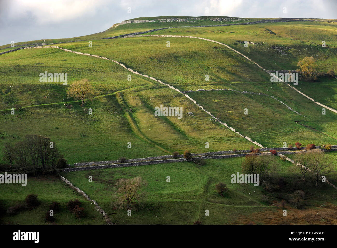 Cam Weide im Herbst Licht, über das Dorf Kettlewell, Wharfedale, Yorkshire Dales National Park, England. Stockfoto