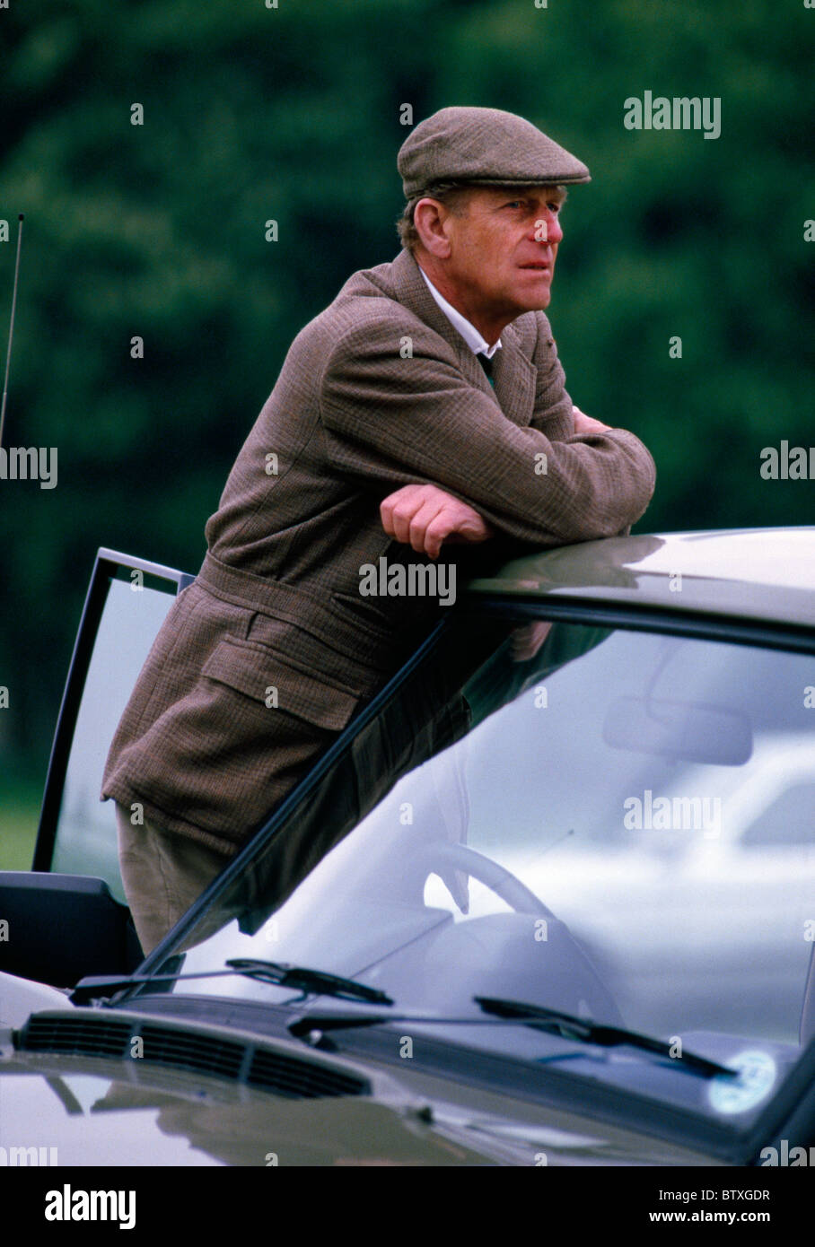 WINDSOR - 13 Mai: Prinz Philip der Herzog von Edinburgh beobachten der Fahrsport am 13. Mai 1988 auf Windsor Horse Show Stockfoto