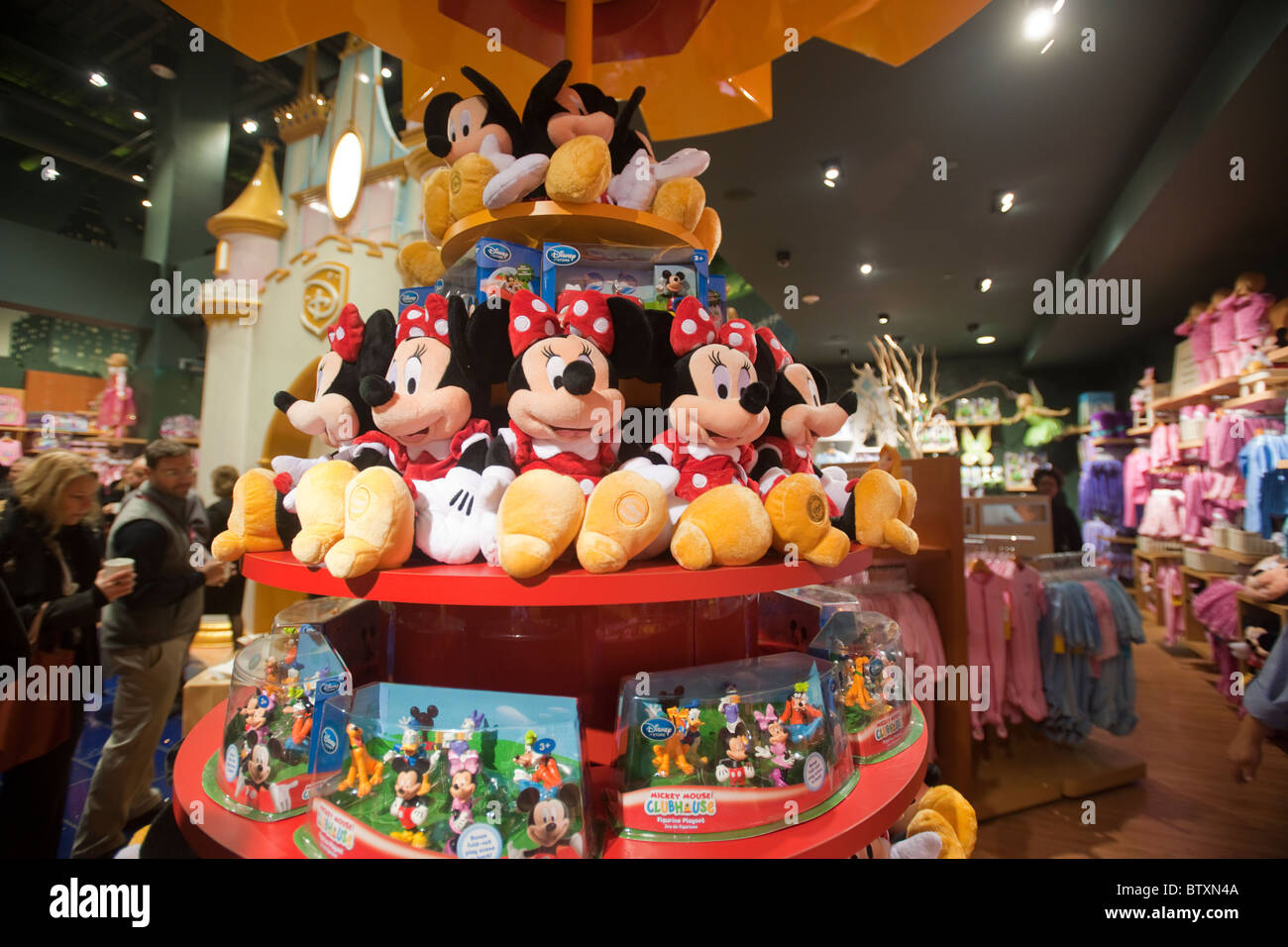 Disney eröffnet seinen neuen Store am Times Square in New York Stockfoto