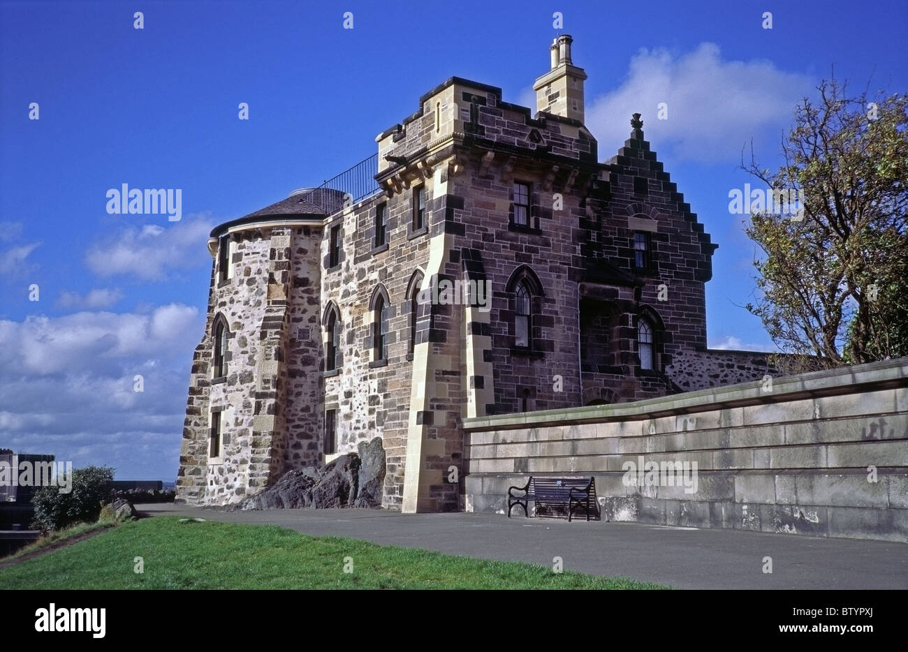 Die alte Sternwarte Haus, Calton Hill, Edinburgh, Schottland Stockfoto