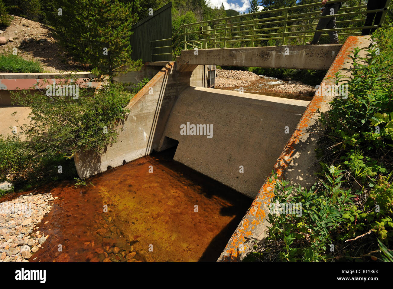 Jim Creek Dam Ablenkung, Fraser River Basin, Winter Park, Colorado Stockfoto