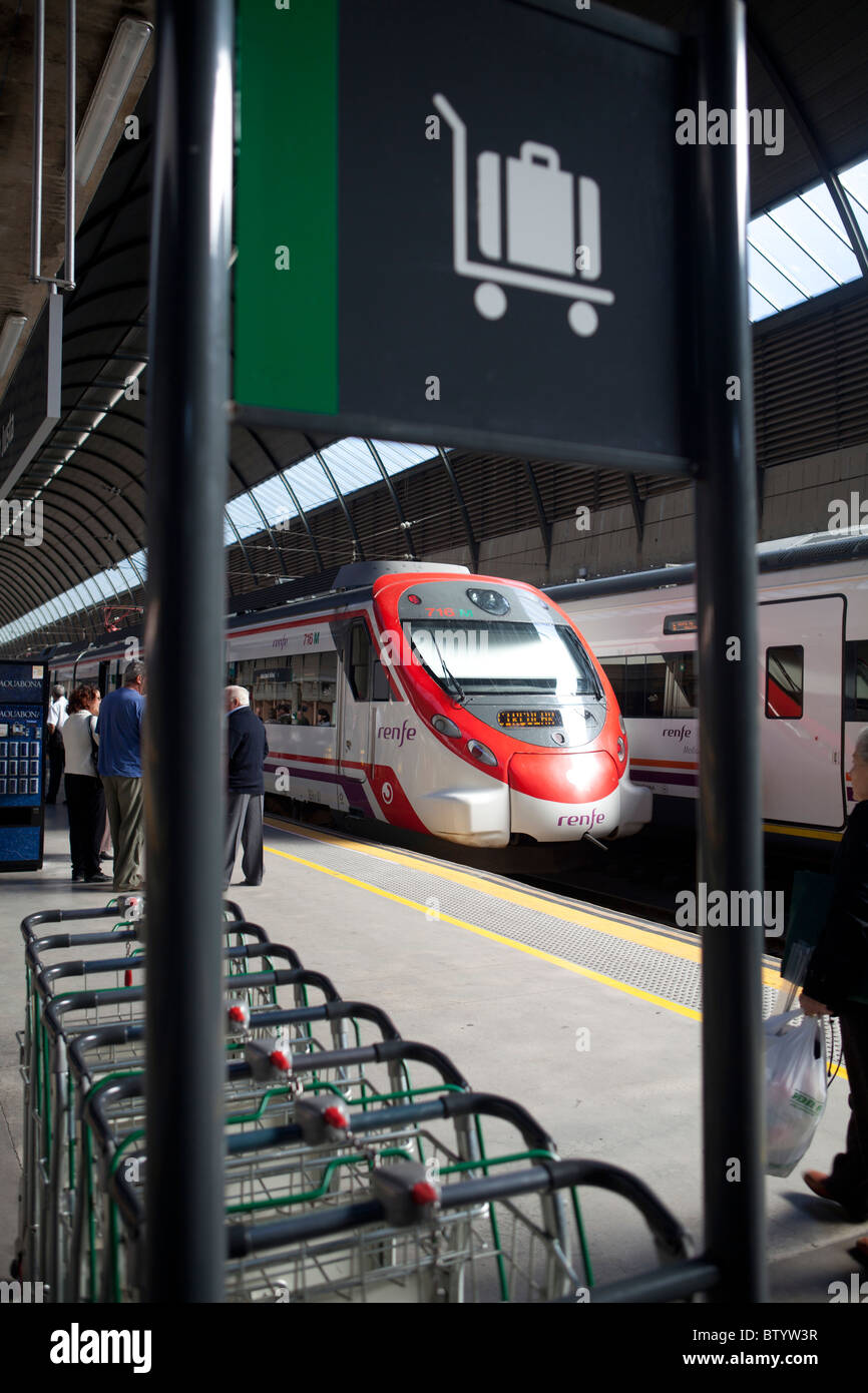 Bahnhof Santa Justa in Sevilla Stockfoto